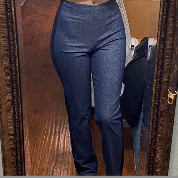 Sold - Picture 3 of 5